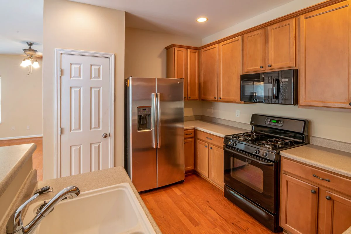 What to Look For When Comparing RTA cabinets online